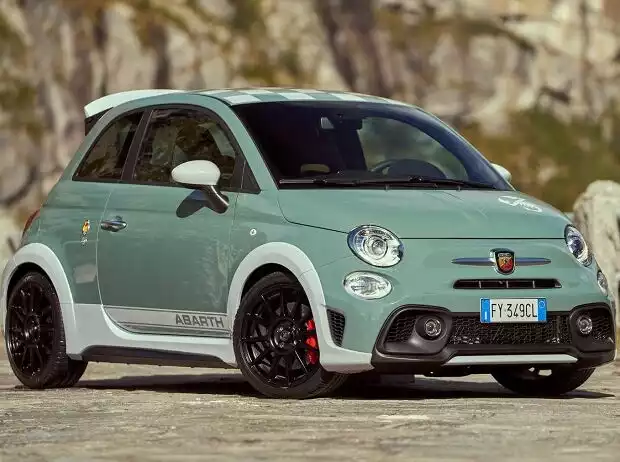 Abarth 695 70° anniversario Titel-Bild zur News: Abarth 695 70° anniversario