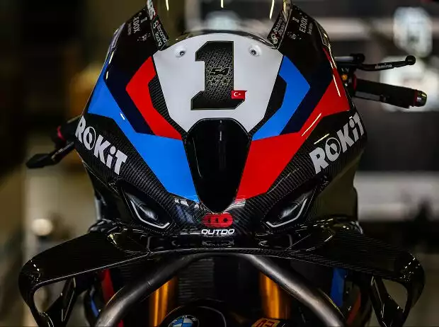 BMW M1000RR Titel-Bild zur News: BMW M1000RR
