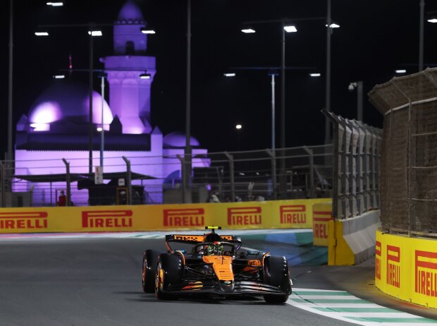 Lando Norris kommt im Dschidda-Quali nicht über den zehnten Rang hinaus Lando Norris kommt im Dschidda-Quali nicht über den zehnten Rang hinaus